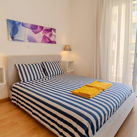Blue Dawn Center Flat Apartment Larnaca Ngoại thất bức ảnh